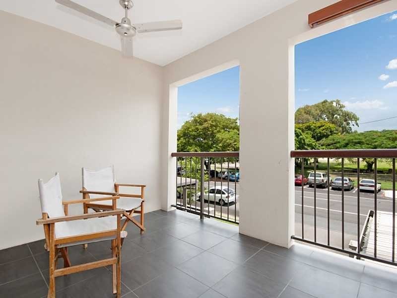 8/242 Grafton Street, Cairns North QLD 4870