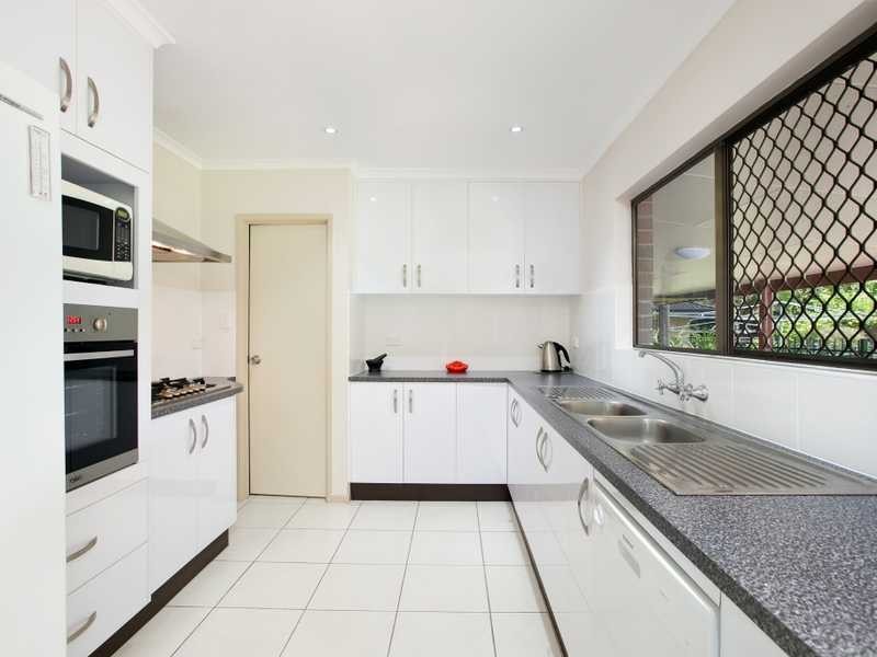 2 Lomond Close, Edge Hill QLD 4870