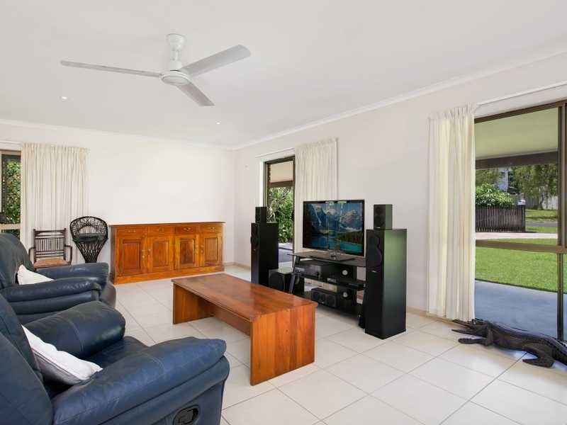 2 Lomond Close, Edge Hill QLD 4870