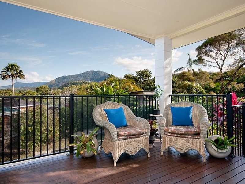 5 Sommerville Cres, Whitfield QLD 4870