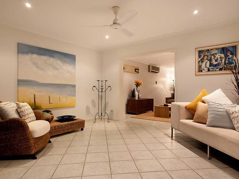 5 Sommerville Cres, Whitfield QLD 4870