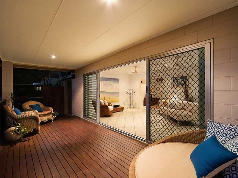 5 Sommerville Cres, Whitfield QLD 4870