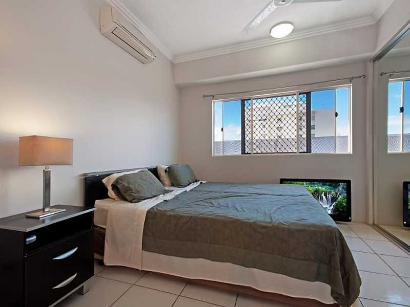 15/79 Spence Street, Cairns City QLD 4870
