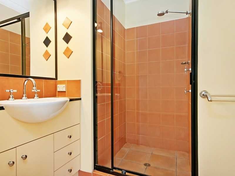 1/111 Collins Avenue, Edge Hill QLD 4870