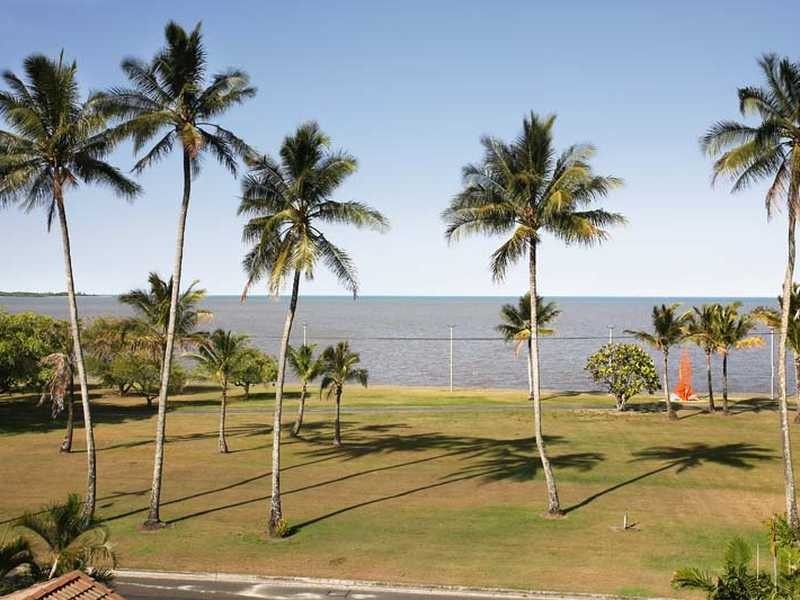 Unit/15/249 Esplanade, Cairns North QLD 4870