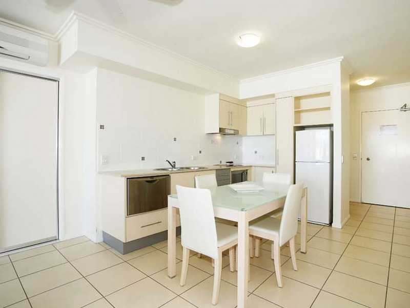 201/6 Lake Street, Cairns City QLD 4870