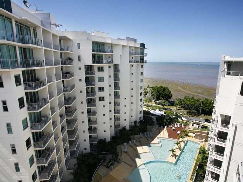 Tower 3 1202/99 Esplanade, Cairns City QLD 4870