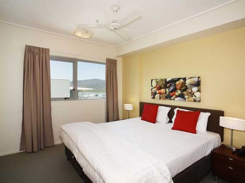 Tower 3 1202/99 Esplanade, Cairns City QLD 4870