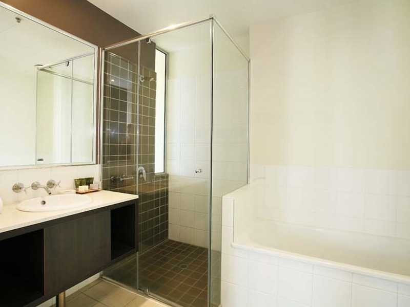 Tower 3 1202/99 Esplanade, Cairns City QLD 4870