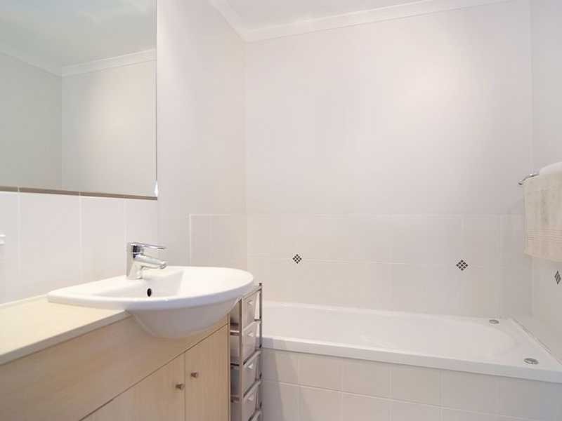 22/79 Spence Street, Cairns City QLD 4870