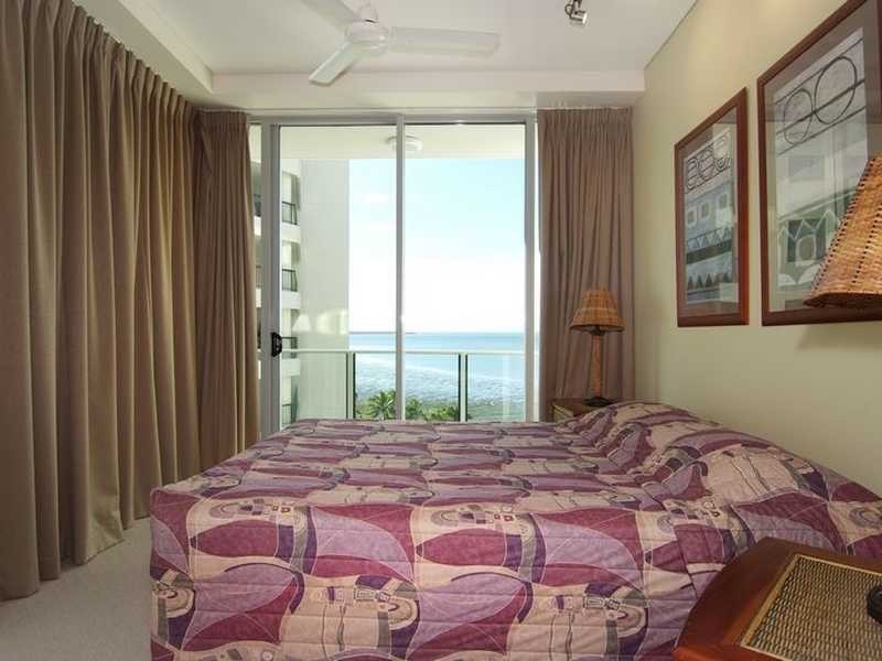 1002/99 Esplanade, Cairns City QLD 4870
