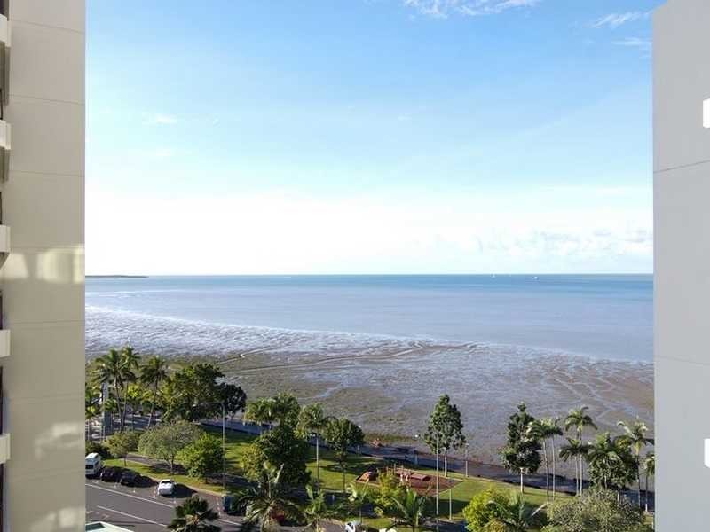 1002/99 Esplanade, Cairns City QLD 4870