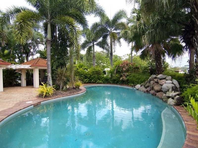 Unit/327 Lake Street, Cairns North QLD 4870