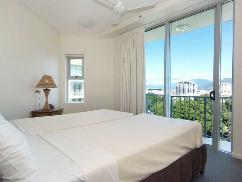 809/99 Esplanade, Cairns City QLD 4870