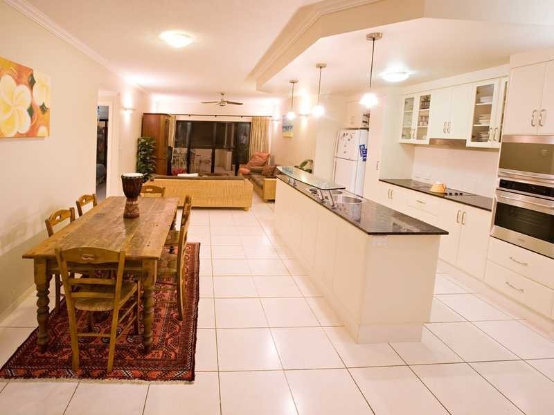 7/75 Spence Street, Cairns QLD 4870
