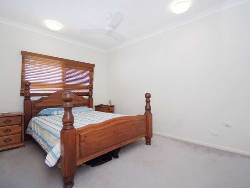24/293 Esplanade, Cairns North QLD 4870