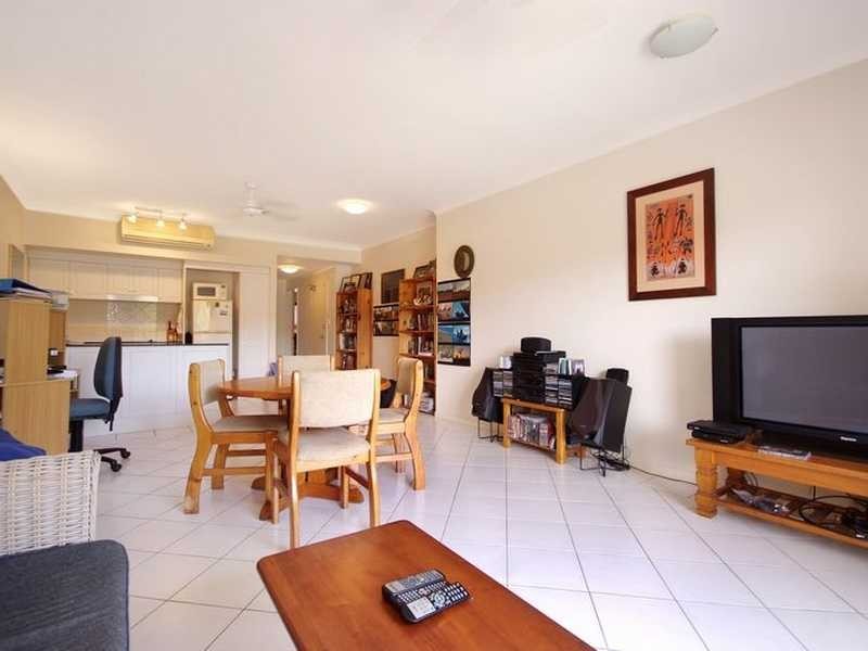 24/293 Esplanade, Cairns North QLD 4870