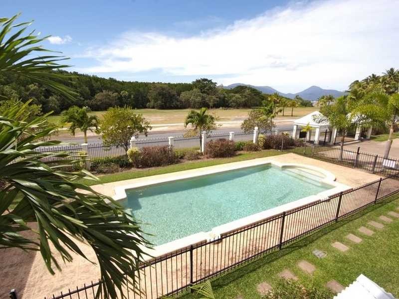 24/293 Esplanade, Cairns North QLD 4870