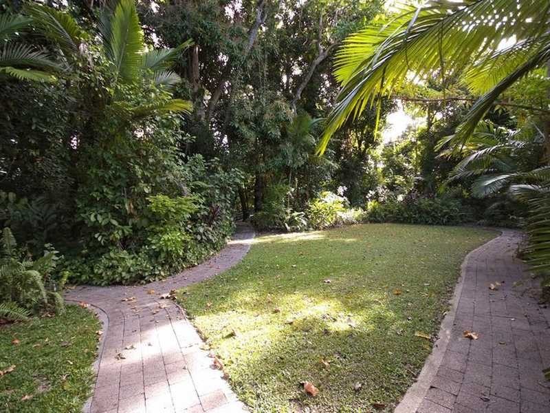 1/40 Moody Street, Cairns QLD 4870