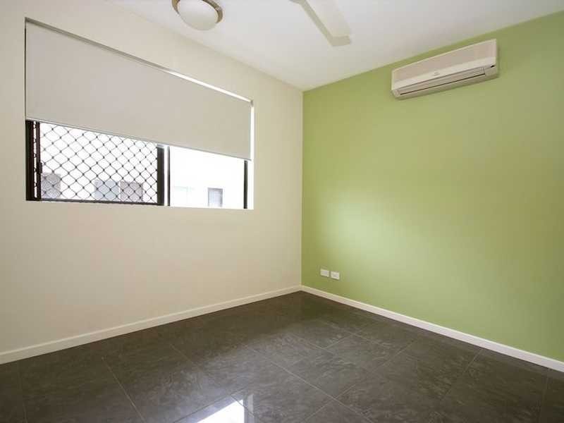 19/351 Lake Street, Cairns North QLD 4870
