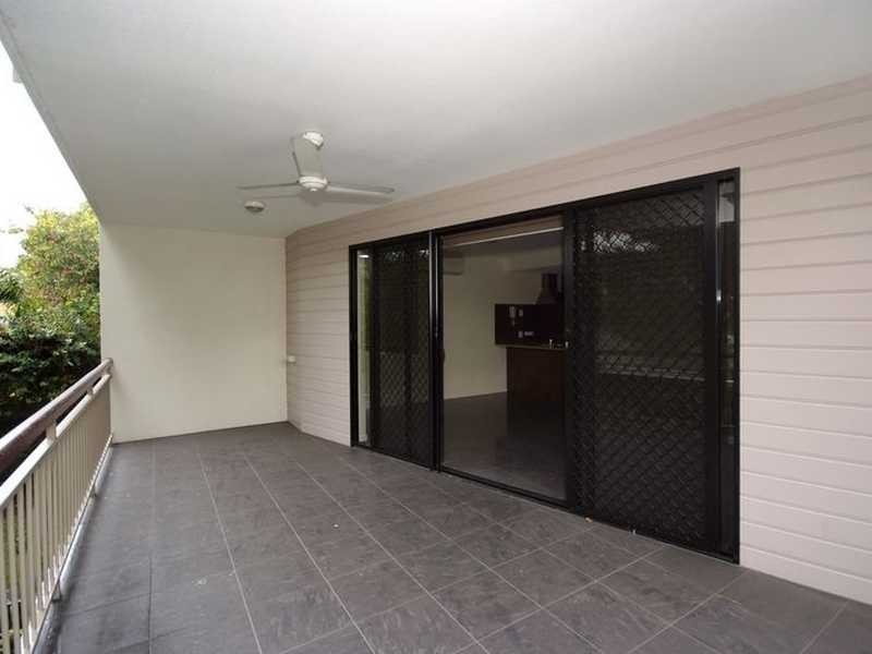 19/351 Lake Street, Cairns North QLD 4870