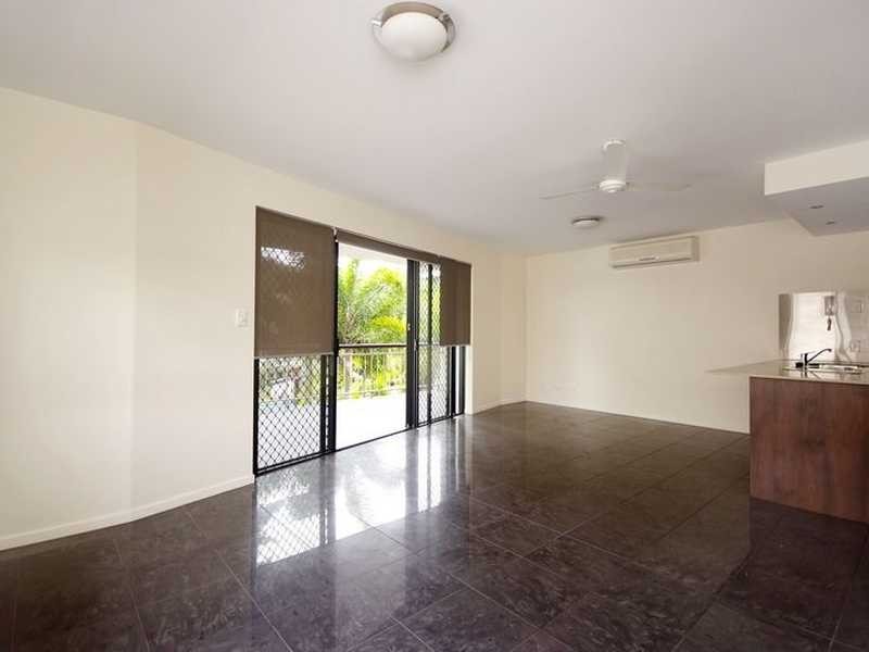 19/351 Lake Street, Cairns North QLD 4870