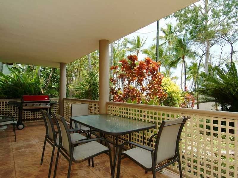 2/39 Arlington Esplanade, Clifton Beach QLD 4879