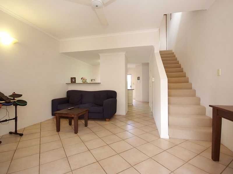 4/10 Hill Street, Cairns QLD 4870