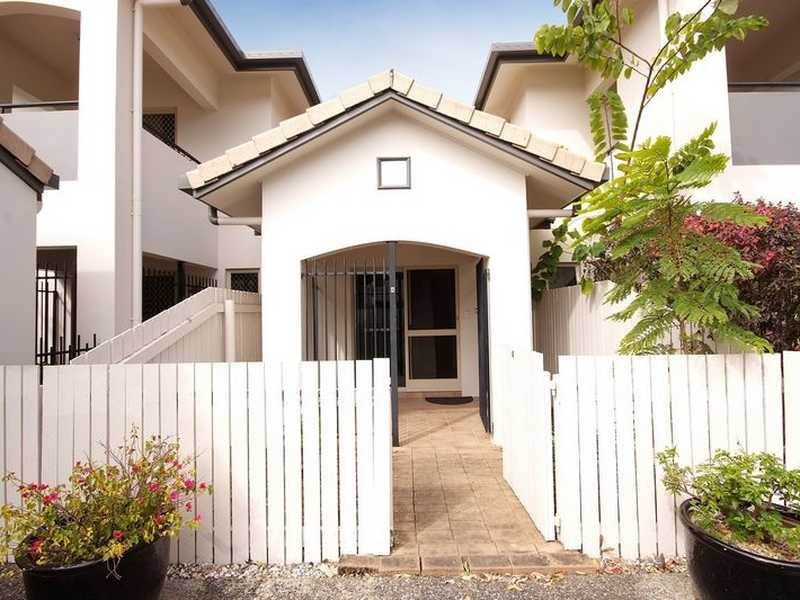 4/10 Hill Street, Cairns QLD 4870