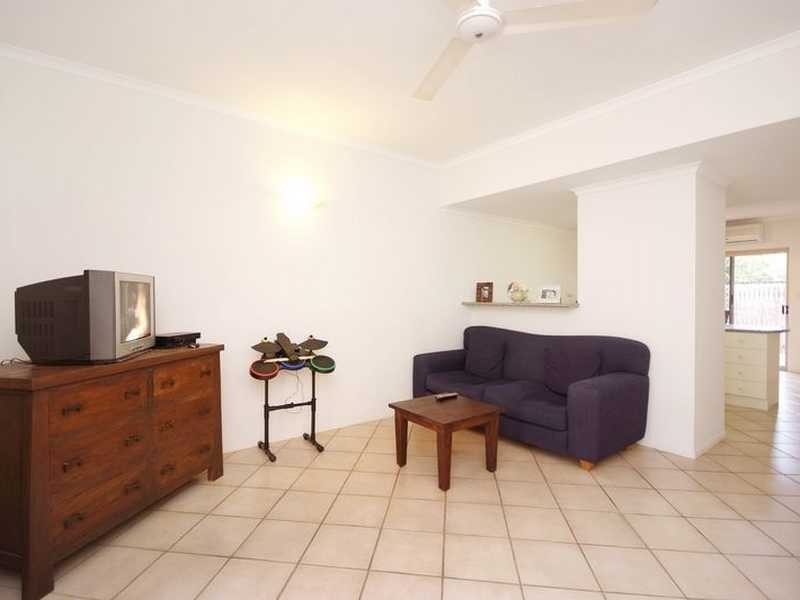 4/10 Hill Street, Cairns QLD 4870