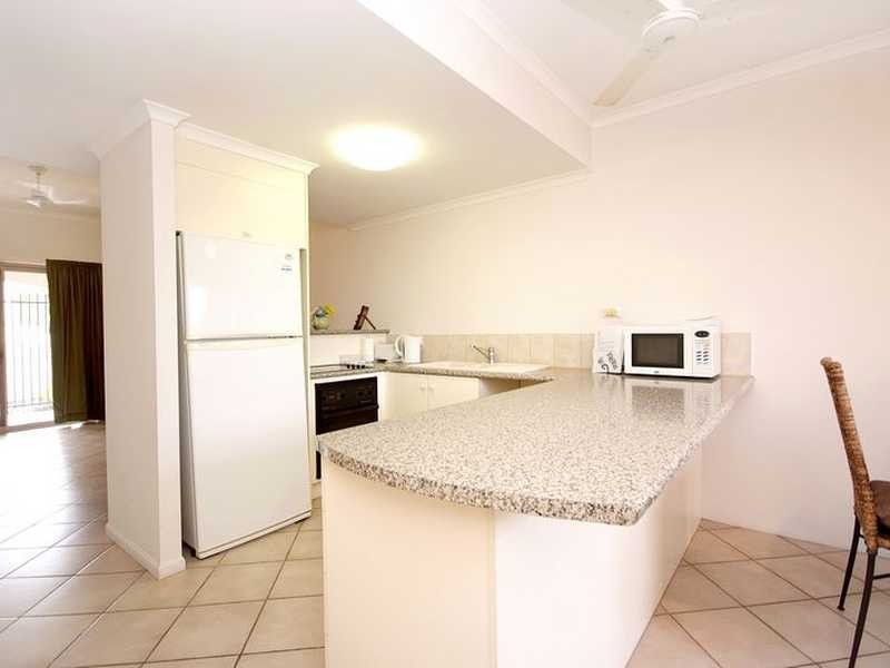 4/10 Hill Street, Cairns QLD 4870