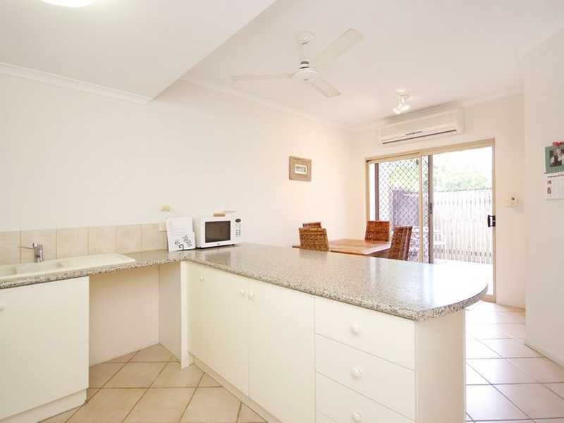 4/10 Hill Street, Cairns QLD 4870