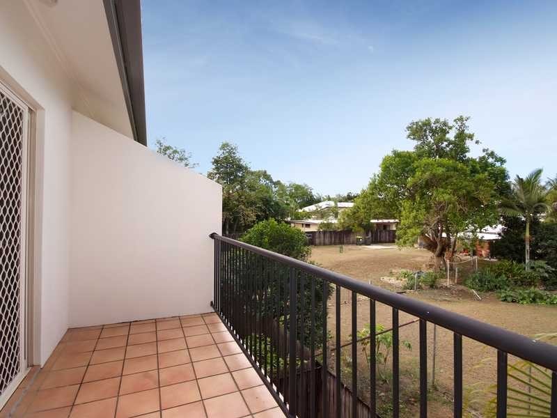 4/10 Hill Street, Cairns QLD 4870