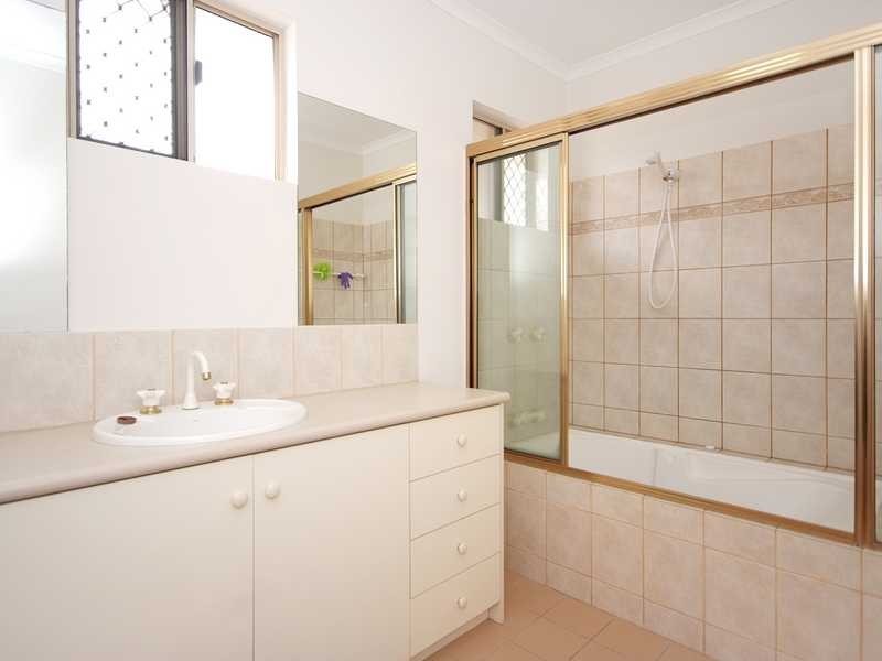 4/10 Hill Street, Cairns QLD 4870