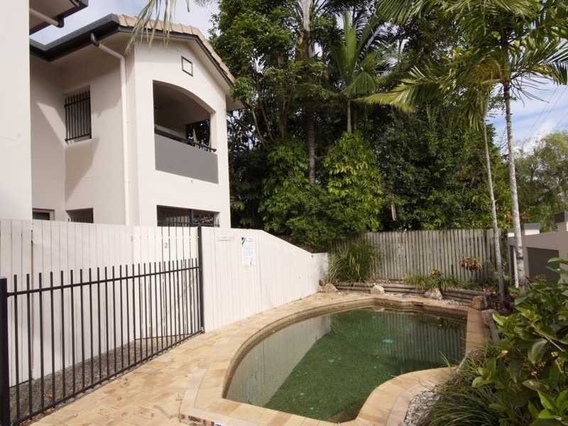 4/10 Hill Street, Cairns QLD 4870