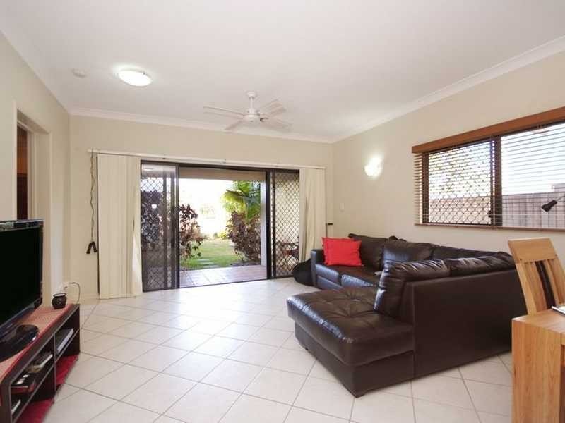 1/293 Esplanade, Cairns North QLD 4870