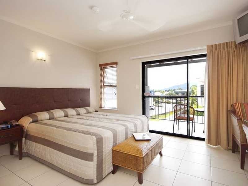 3-11 Water Street, Cairns City QLD 4870