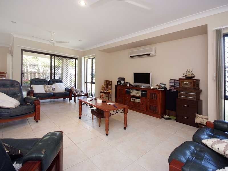53 Chesterfield Close, Brinsmead QLD 4870