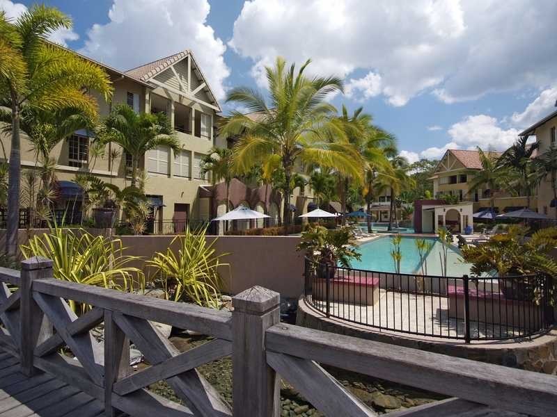 1016/2 Greenslopes Street, Cairns North QLD 4870