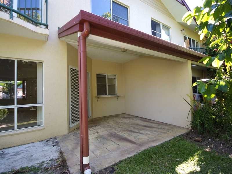 67/1 Mcgregor Street, Mooroobool QLD 4870