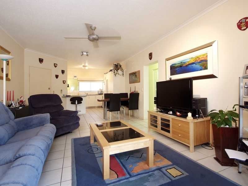 4/367 Mcleod Street, Cairns North QLD 4870