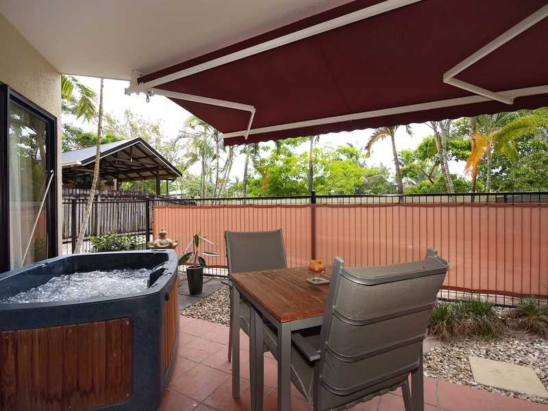4/367 Mcleod Street, Cairns North QLD 4870