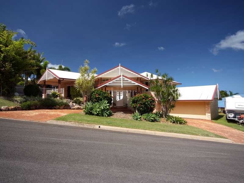 24-26 Terminalia Street, Redlynch QLD 4870