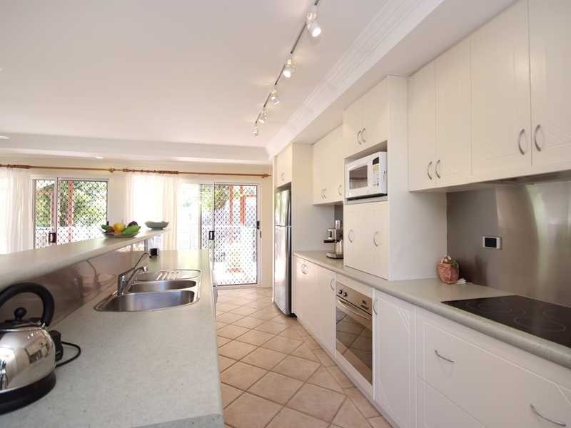 24-26 Terminalia Street, Redlynch QLD 4870