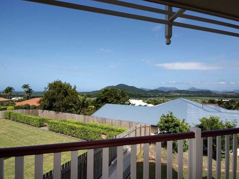 24-26 Terminalia Street, Redlynch QLD 4870