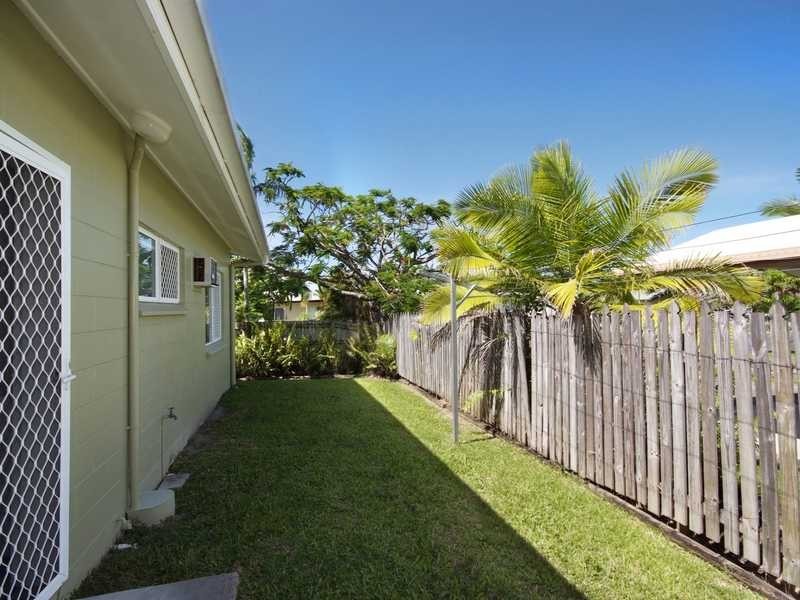 2 & 4/28 Tiffany Street, White Rock QLD 4868