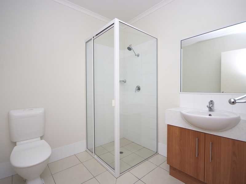 5/8 MacIlwraith Street, Manoora QLD 4870