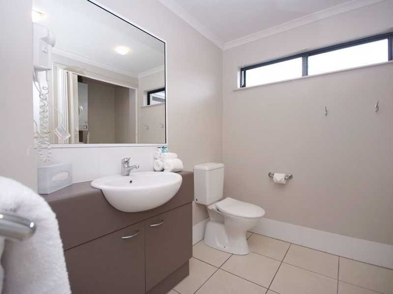 1185 & 1186 Southern Cross Apartments, Cairns City QLD 4870
