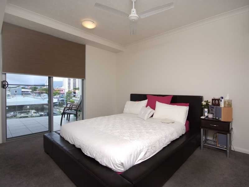 303/23 Mcleod Street, Cairns City QLD 4870