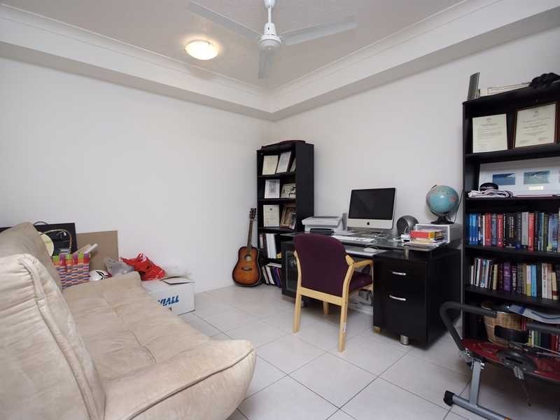 303/23 Mcleod Street, Cairns City QLD 4870